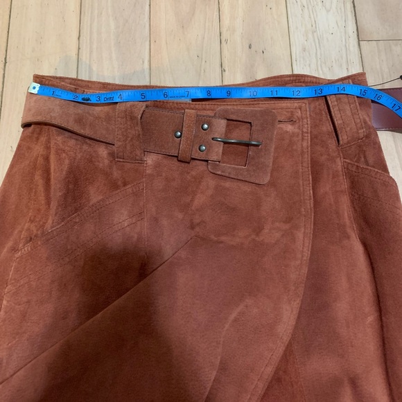 Vintage Lord & Taylor leather skirt - Picture 7 of 8